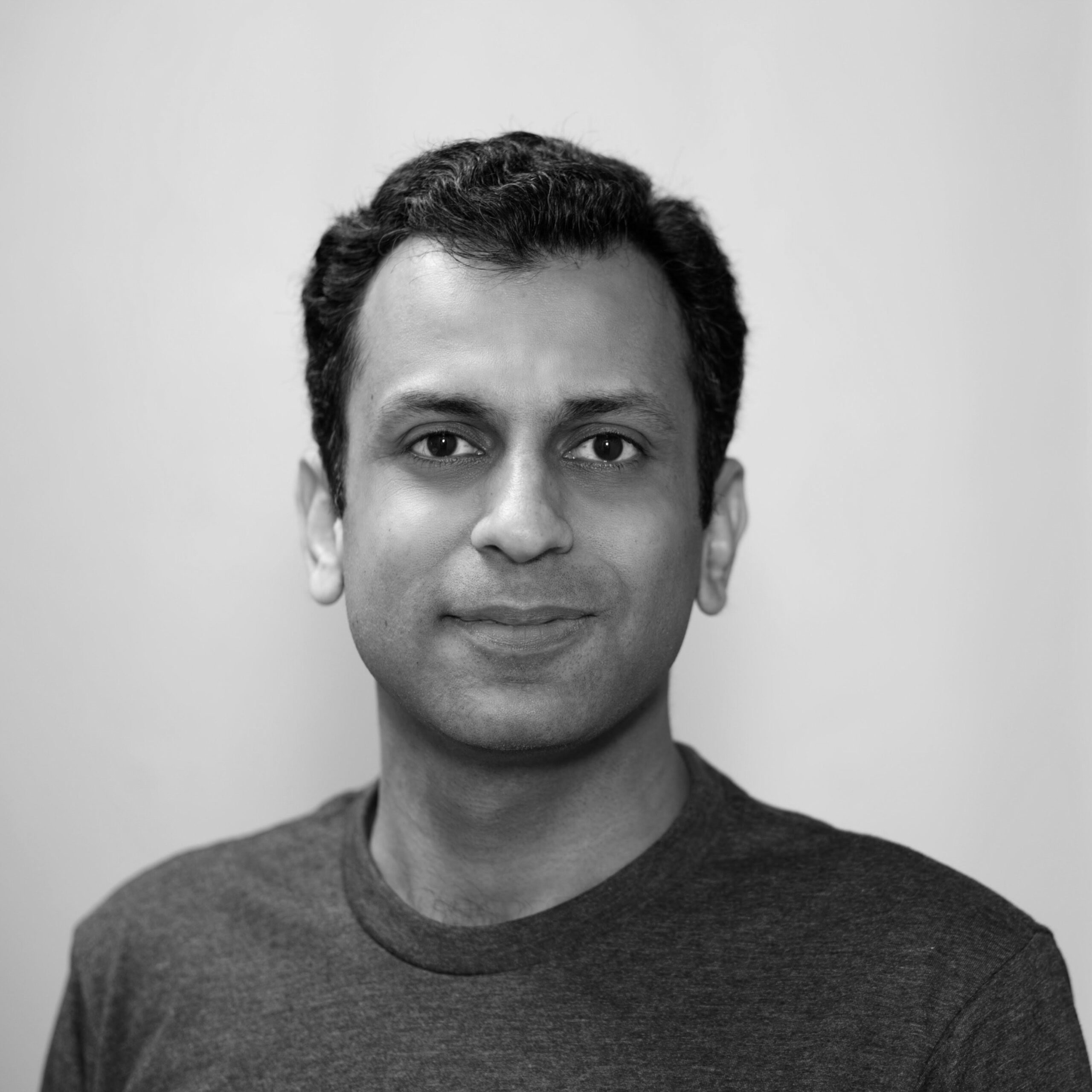 Apis Tactical Imkerhandschuhe XL - Rindsleder, Lang, Mit Stichschutz, Beige